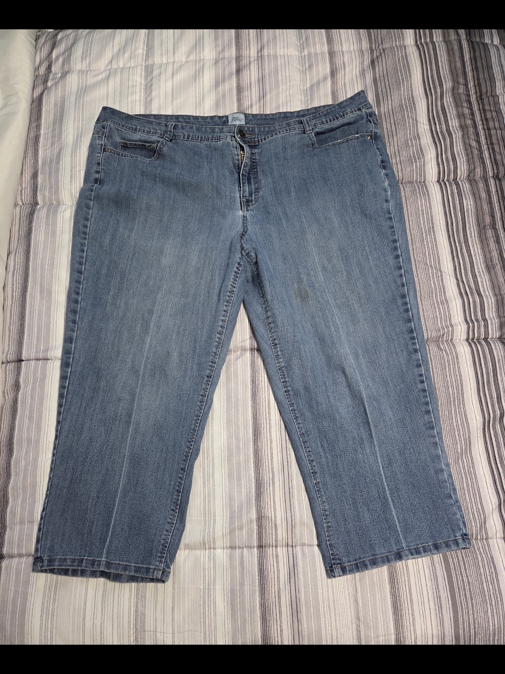 Just My Size Women's Plus Denim Capri Crop Pants Medium Wash Classic Fit